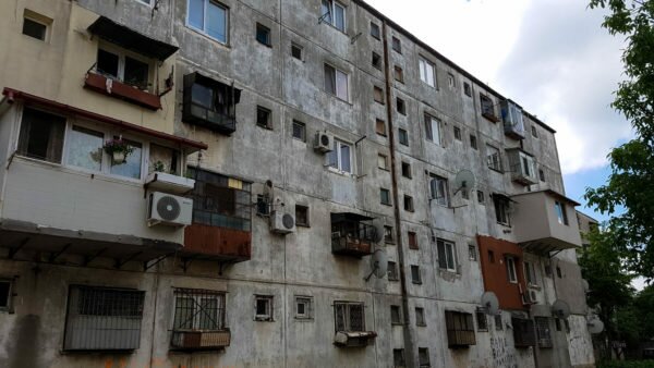 do this tour to see the ghetto in bucharest 